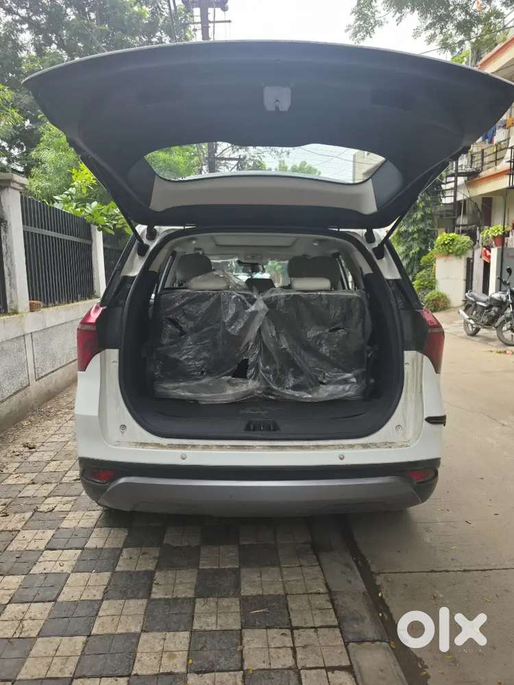 Mahindra Xuv700 2021 Petrol Automatic