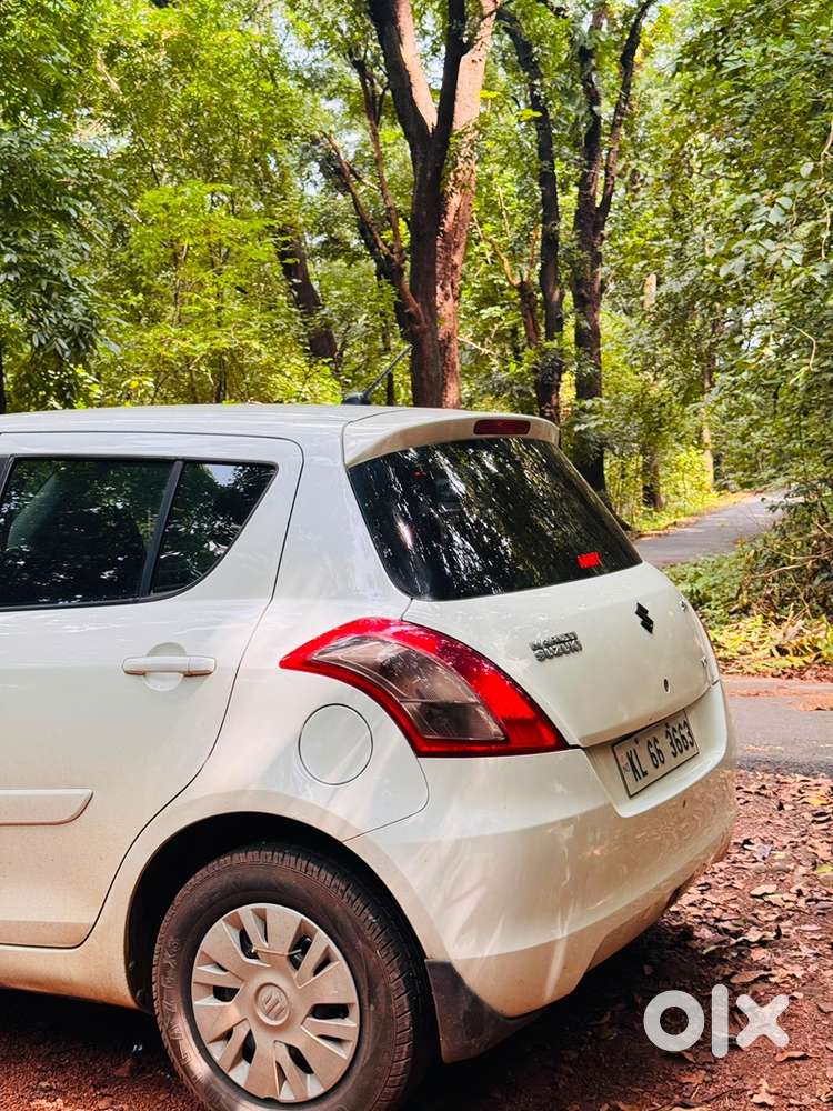 Maruti Suzuki Swift Petrol 2014