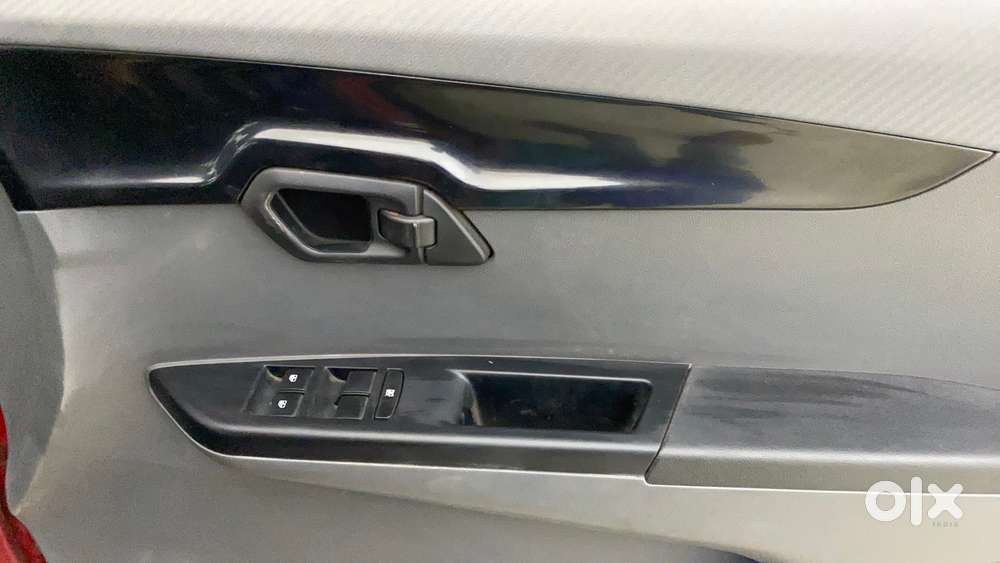 Mahindra Kuv100 Nxt 1.2 K4 Plus Petrol 6 Str, 2017, Petrol