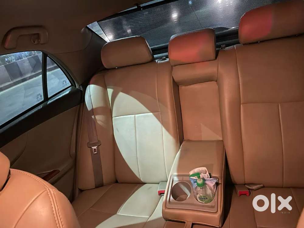 Toyota Corolla Altis 2010