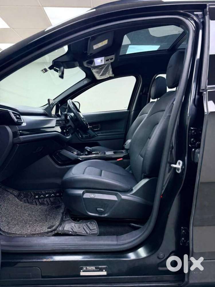 Tata Safari Accomplished Plus Dark Edition At, 2025, Diesel