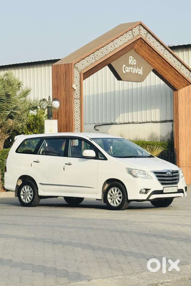 Toyota Innova 2.5 V 8 Str, 2014, Diesel