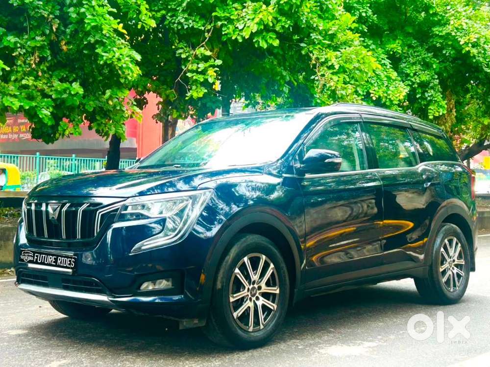 Mahindra Xuv700 2.0 Ax 7 Petrol Mt Str, 2023, Petrol