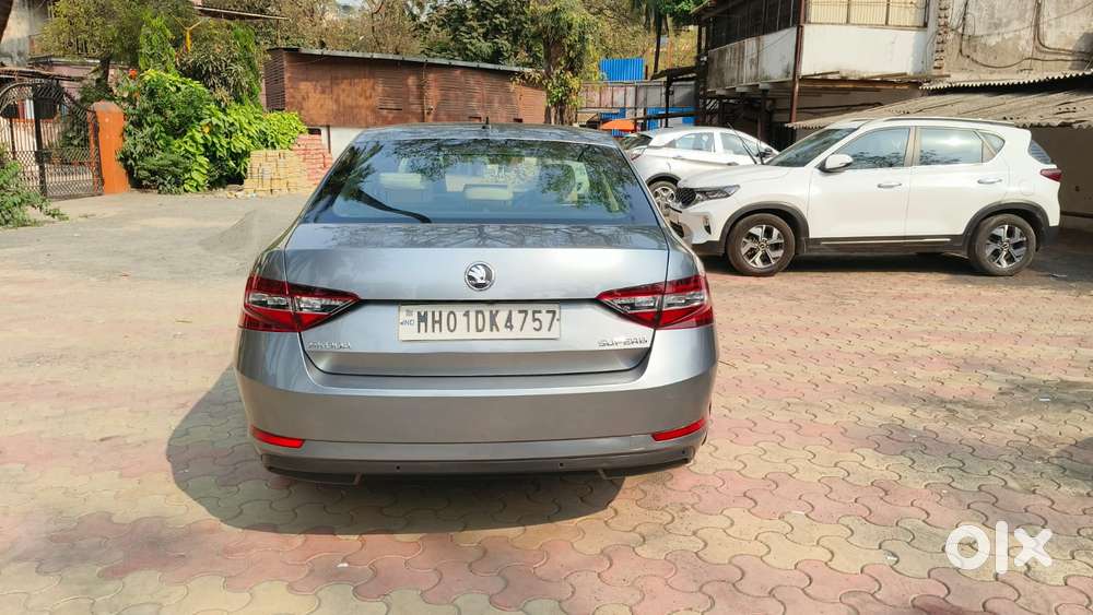 Skoda Superb 2.0 L&k Tsi At, 2019, Petrol