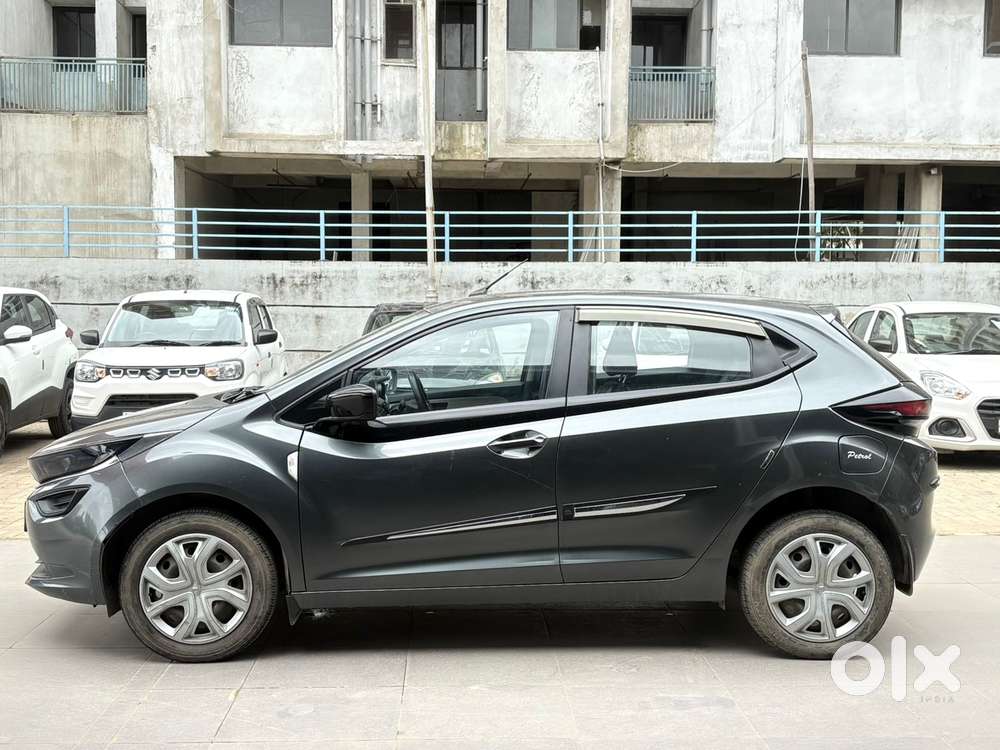 Tata Altroz 1.2 Xm Plus, 2022, Petrol