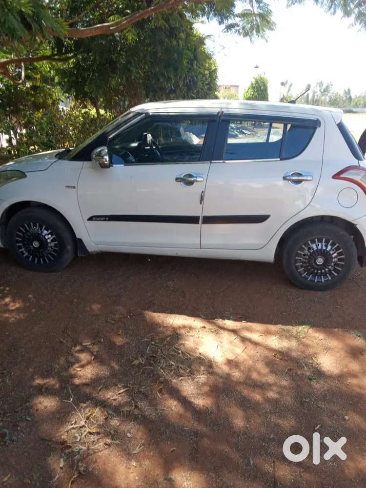 Good Condition Vehicle And Shift