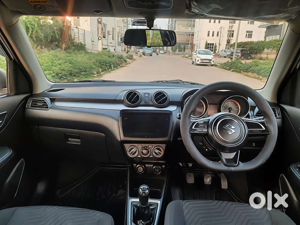Maruti Suzuki Swift Vvt Vxi, 2021, Petrol