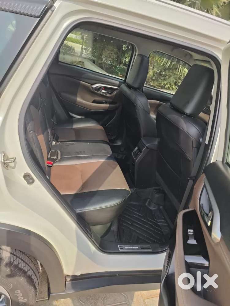 Toyota Urban Cruiser Hyryder 1.5 V Hybrid, 2023, Petrol