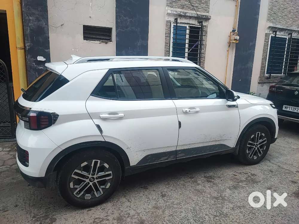 Hyundai Venue 2024 Sx Mt Diesel 69450 Km Driven In Meant Condition