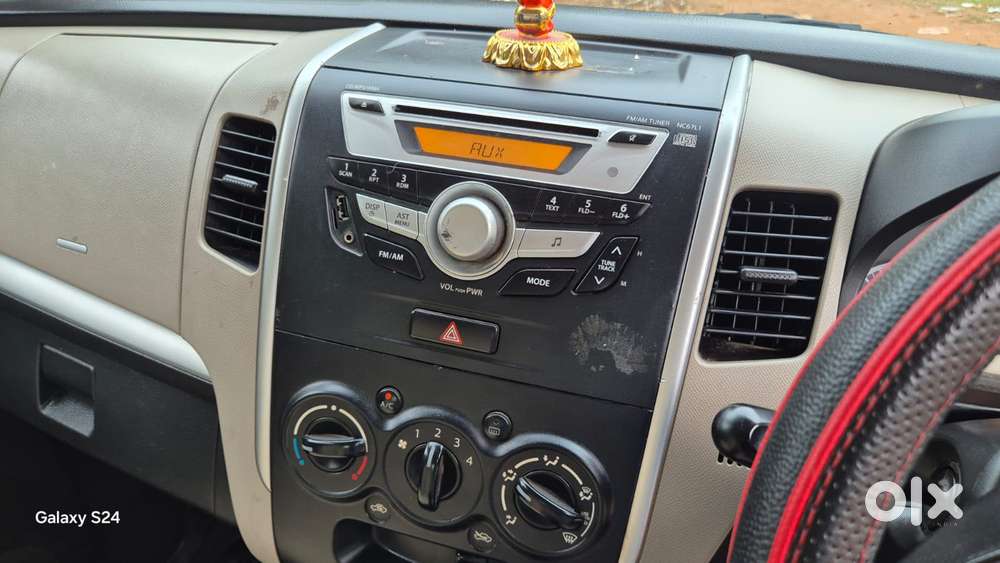 Maruti Suzuki Wagon R Vxi Mt 1.0l, 2015, Petrol