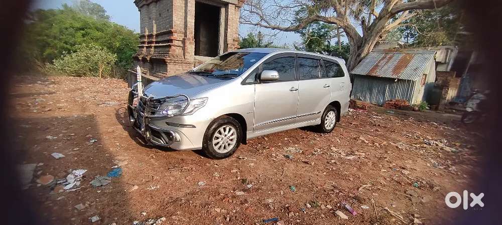 Toyota Innova Diesel 2014