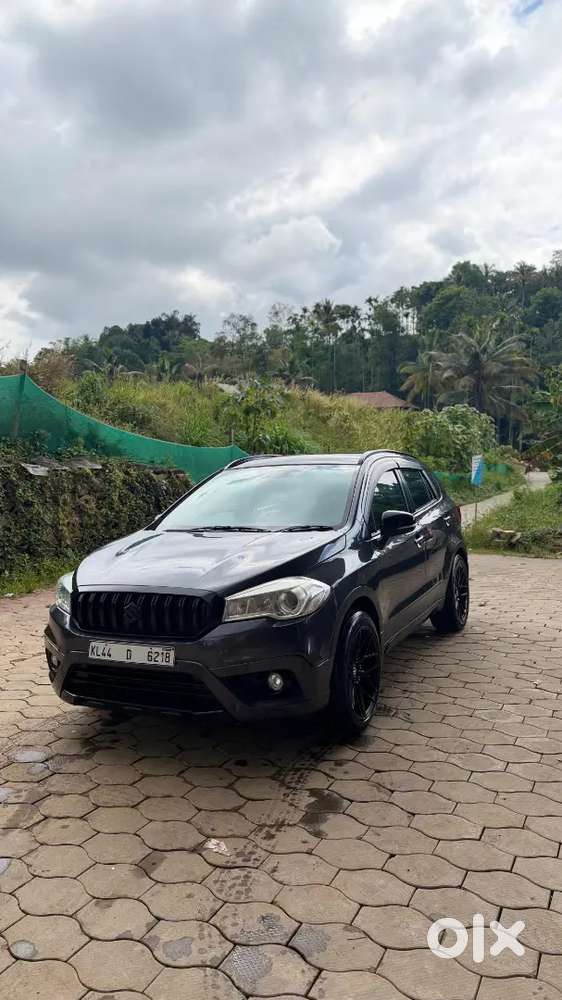 Maruti Suzuki S-cross 2016 Diesel Well Maintained