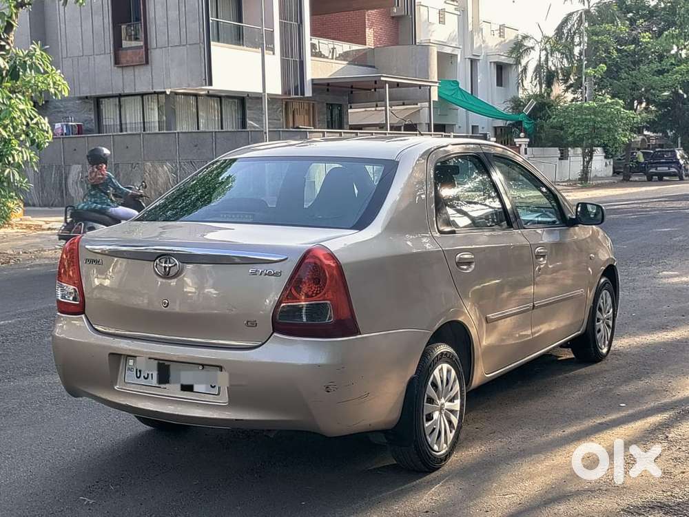 Toyota Etios 2010-2012 G, 2011, Petrol