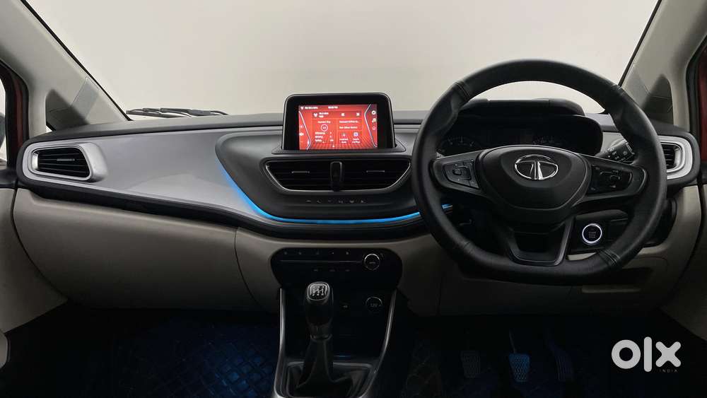 Tata Altroz Xz, 2022, Petrol