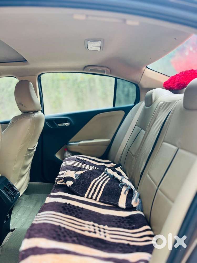 Honda City V At Sunroof, 2015, Petrol