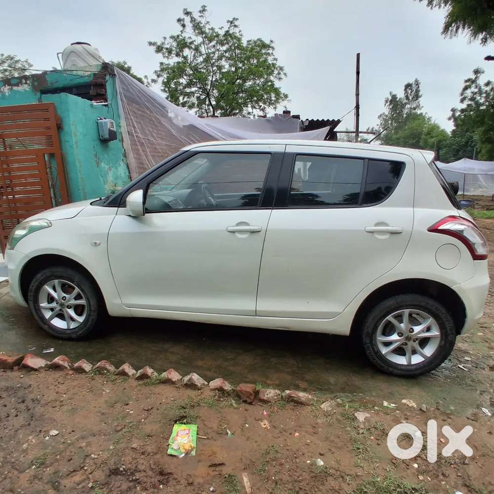 Maruti Swift Lxi 2016 Petrol Car