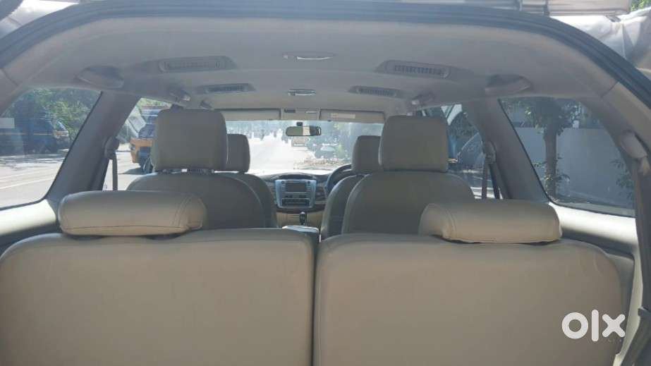 Toyota Innova Crysta, 2014, Diesel