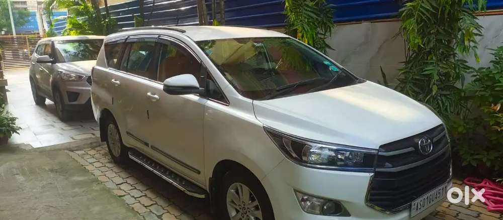 Petrol Toyota Innova Crysta 2018  Manual