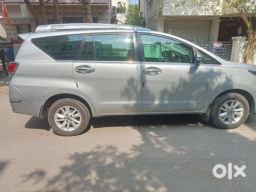 Innova Crysta Sliver
