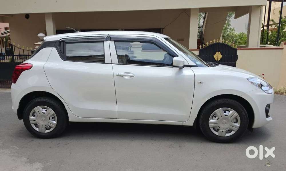 Maruti Suzuki Swift Lxi Option, 2022, Petrol