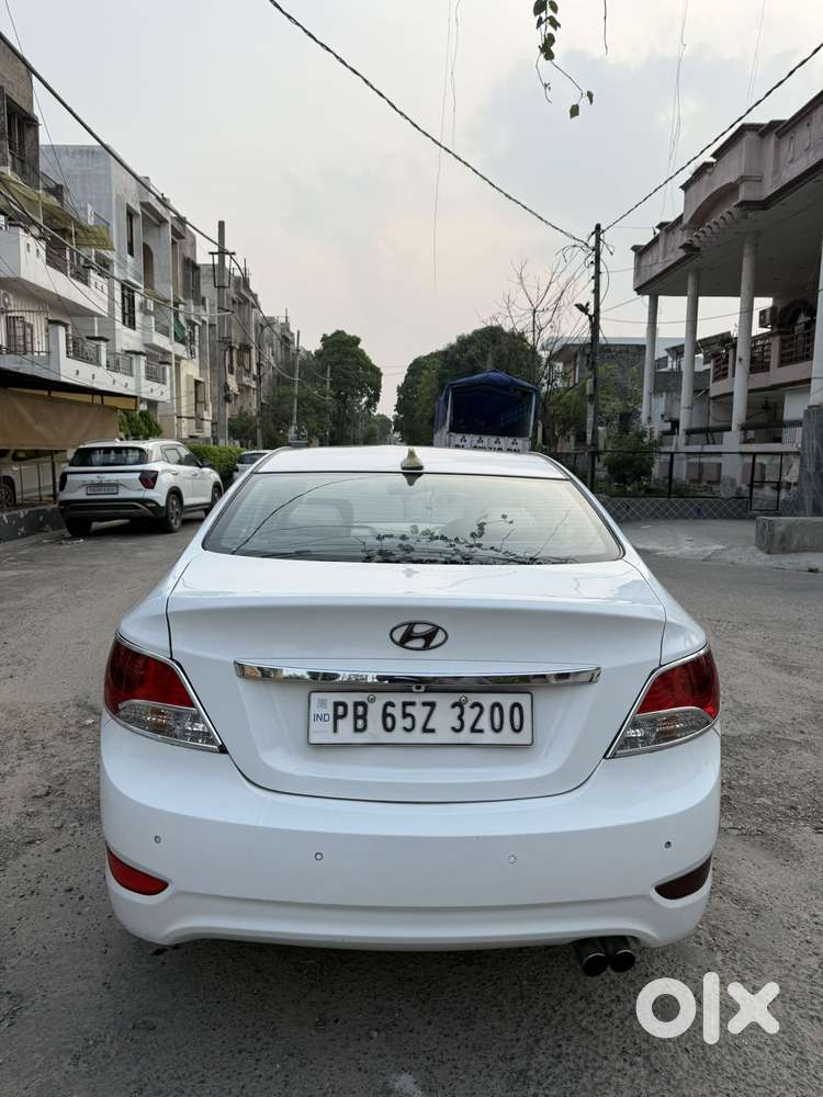 Hyundai Verna 1.6 Crdi At Sx Option, 2015, Diesel