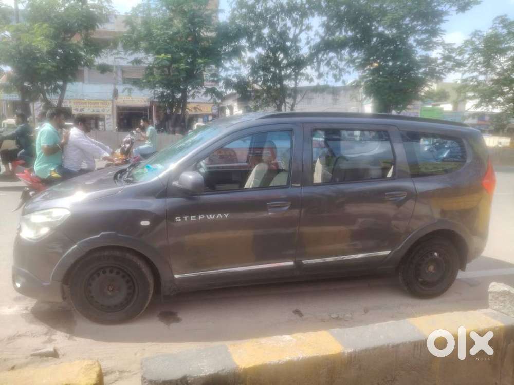 Renult Lodgy Stepway 8seater Top End Model Urgent Sale