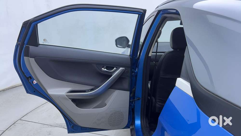 Tata Nexon 1.2 Revotron Xz Plus Dual Tone, 2018, Petrol