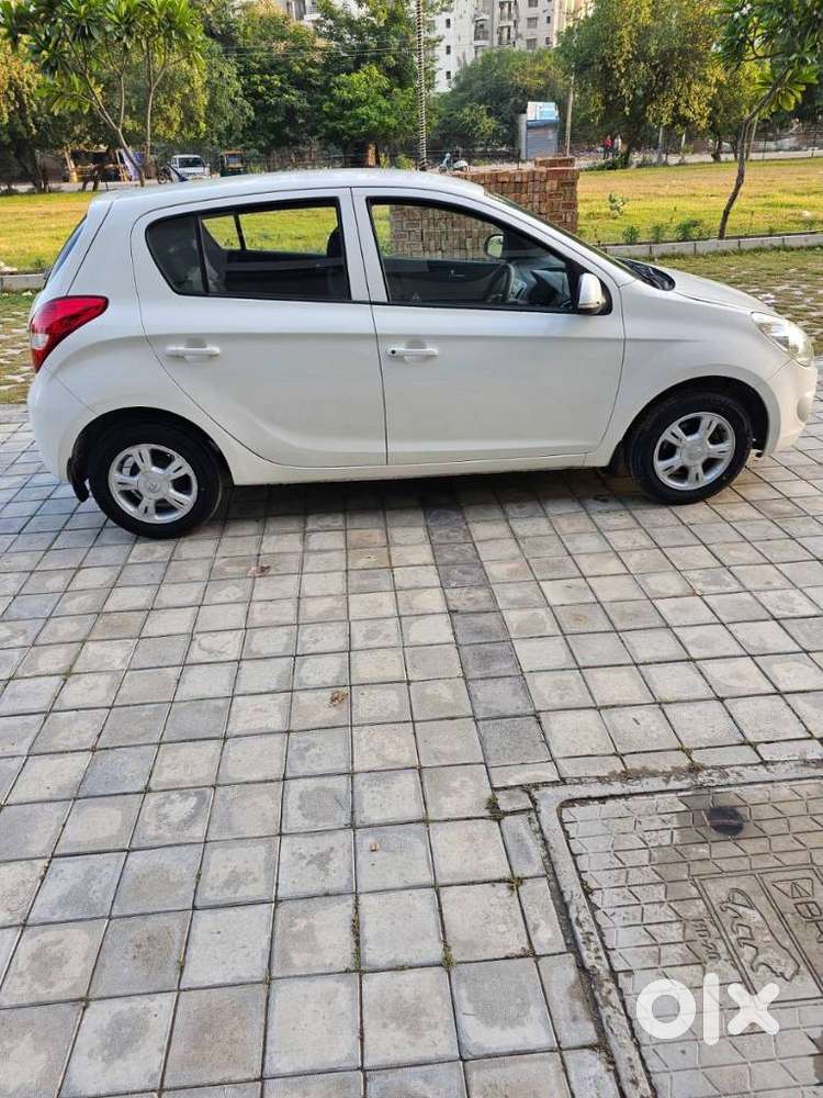 Hyundai I20 Asta 1.2 With Avn, 2012, Petrol