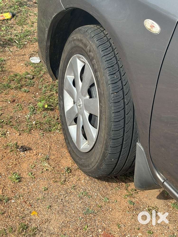 Nissan Sunny Petrol 2011