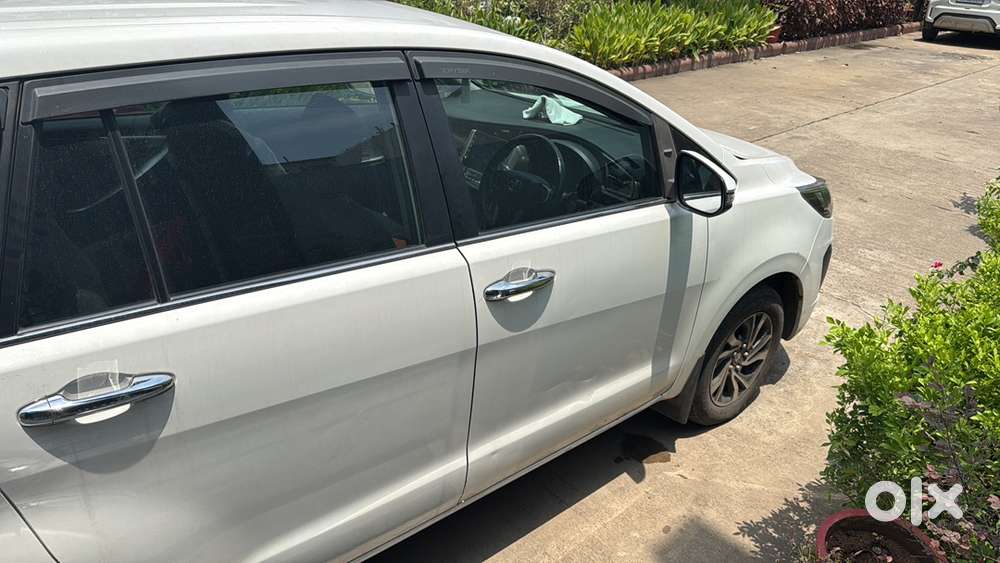 Toyota Innova Crysta 2022 Diesel Well Maintained