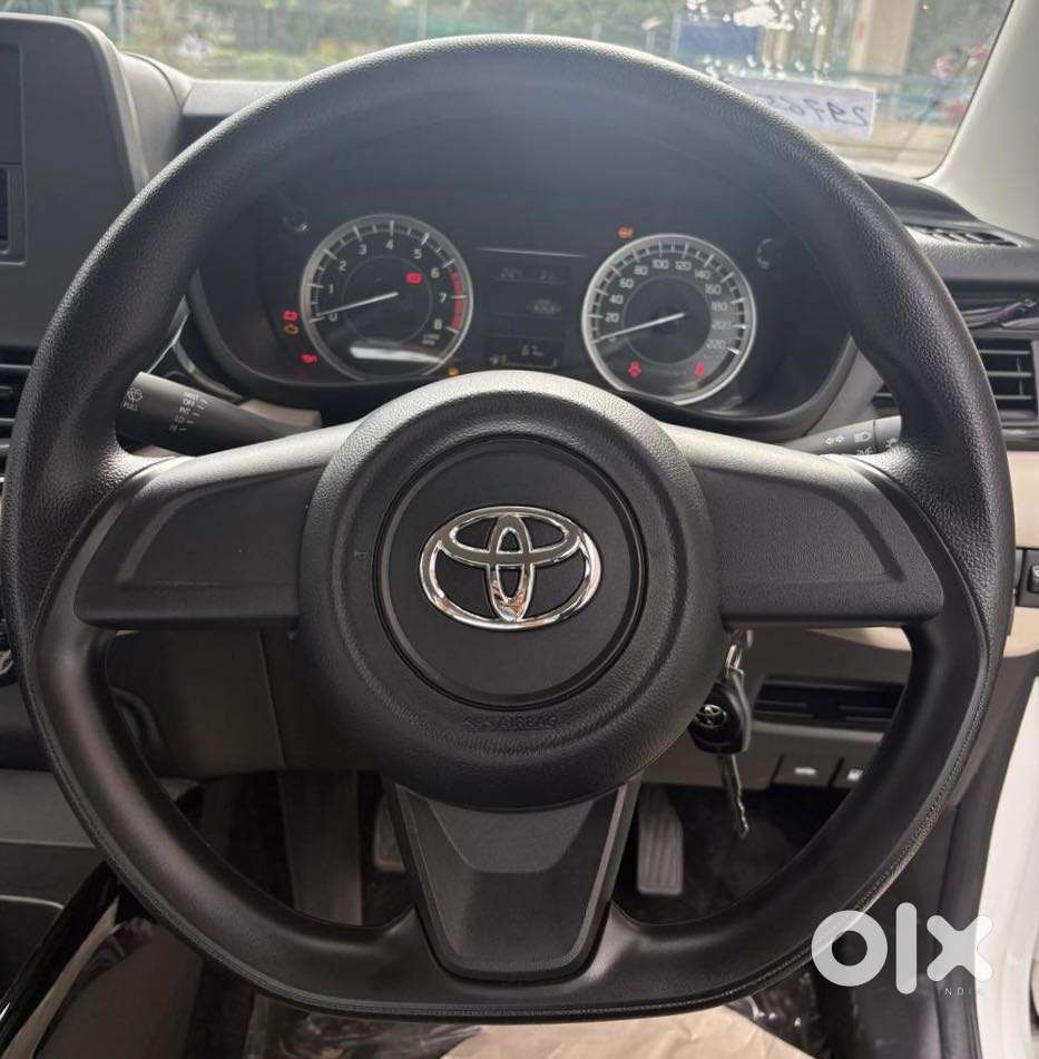 Toyota Glanza 1.2 E, 2025, Petrol
