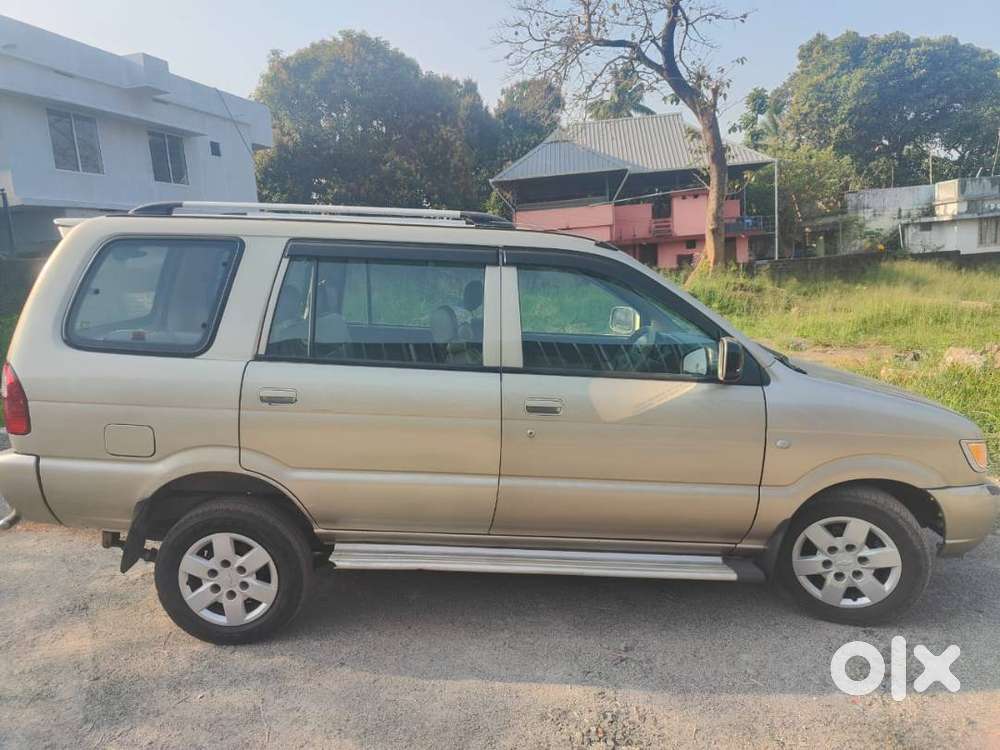 Chevrolet Tavera Diesel Suv &ndash; Spacious Family Car