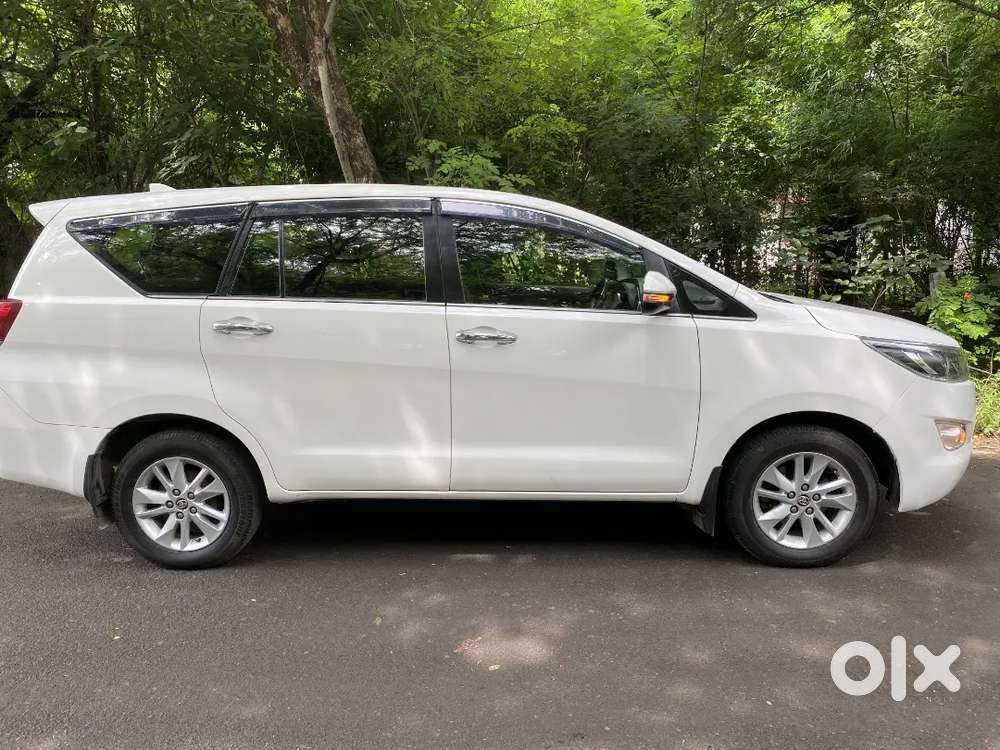 Toyota Innova Crysta 2019