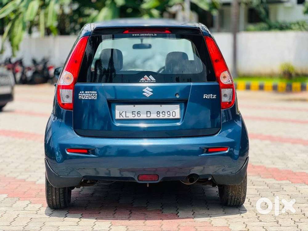 Maruti Suzuki Ritz Lxi, 2011, Petrol