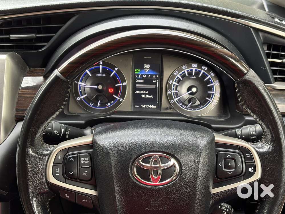 Toyota Innova Crysta 2.8 Zx At, 2017, Diesel