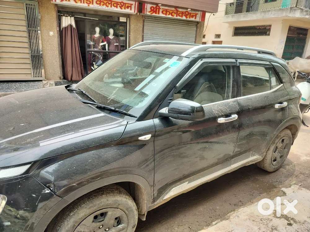 Hyundai Venue 2024 S Plus Petrol Manual