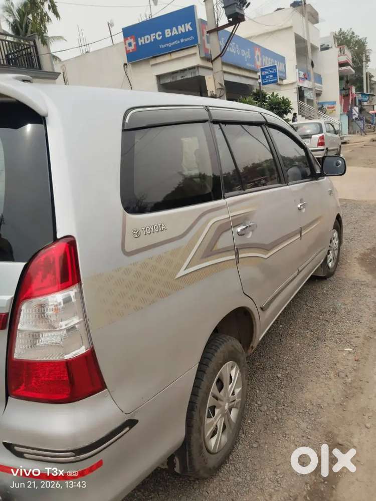 Toyota Innova 2011 Diesel 7 Str