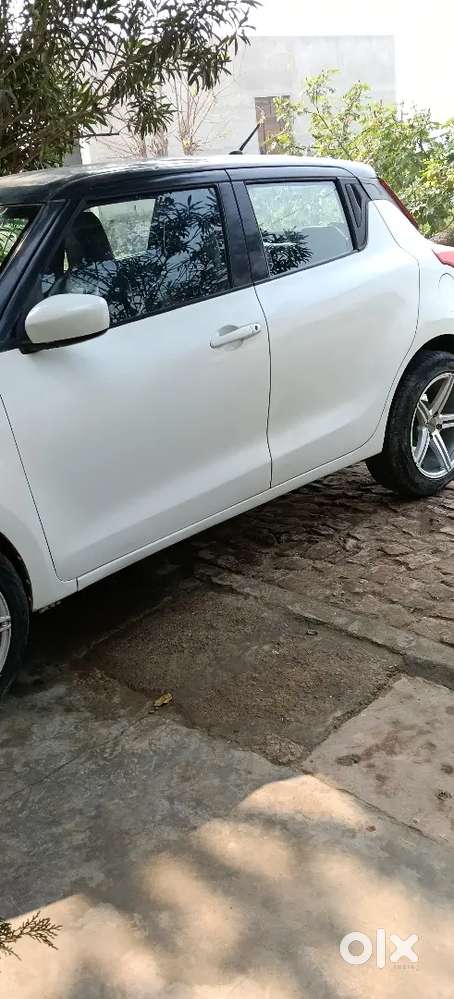 Maruti Suzuki New-gen Swift 2019 Cng & Petrol 116000 Km