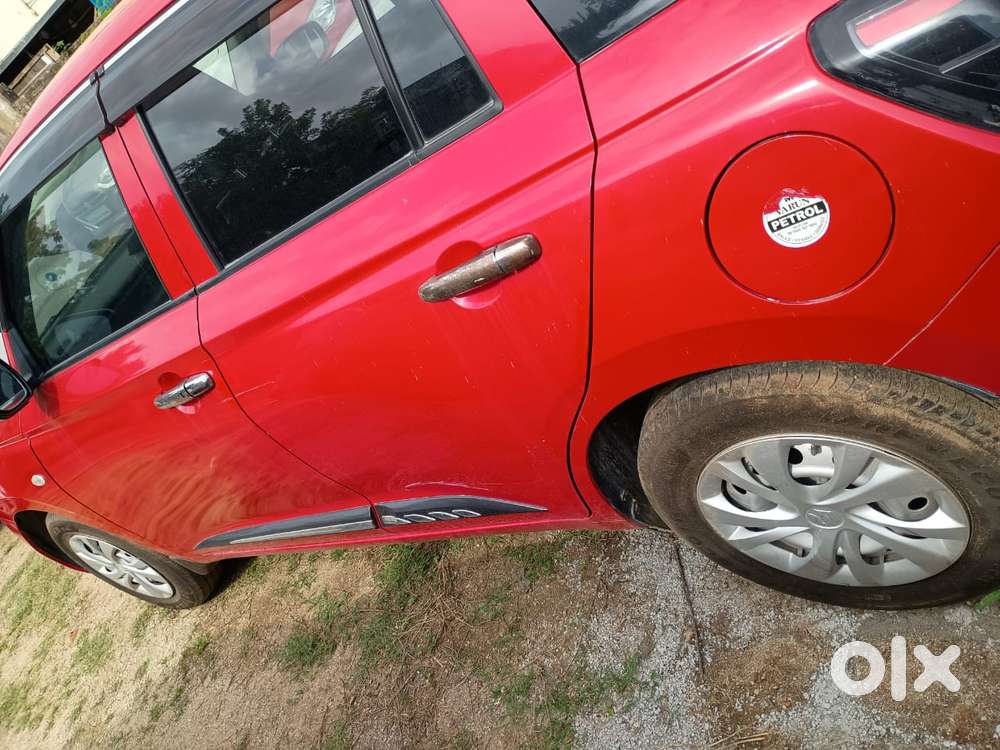 Maruti Suzuki Swift Lxi Optional-o, 2025, Petrol