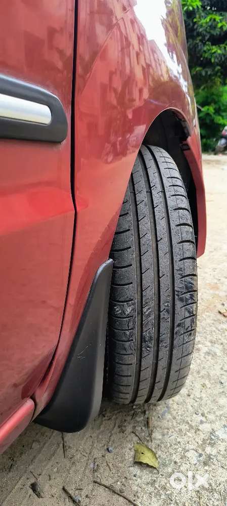 Maruti Suzuki Estilo 2013