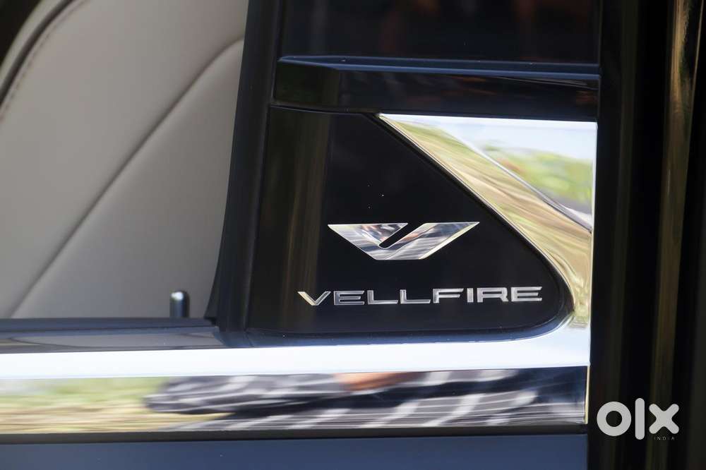 Toyota Vellfire Vip – Executive Lounge, 2025, Petrol