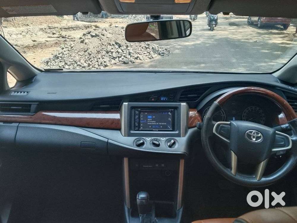 Toyota Innova Crysta 2.8 Gx At 7 Str, 2016, Diesel