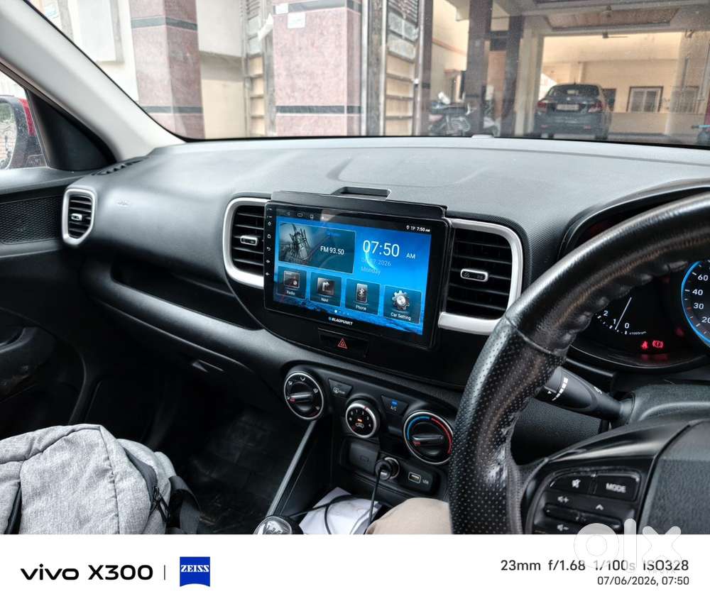 Hyundai Venue 2022 Petrol 71908 Km Driven