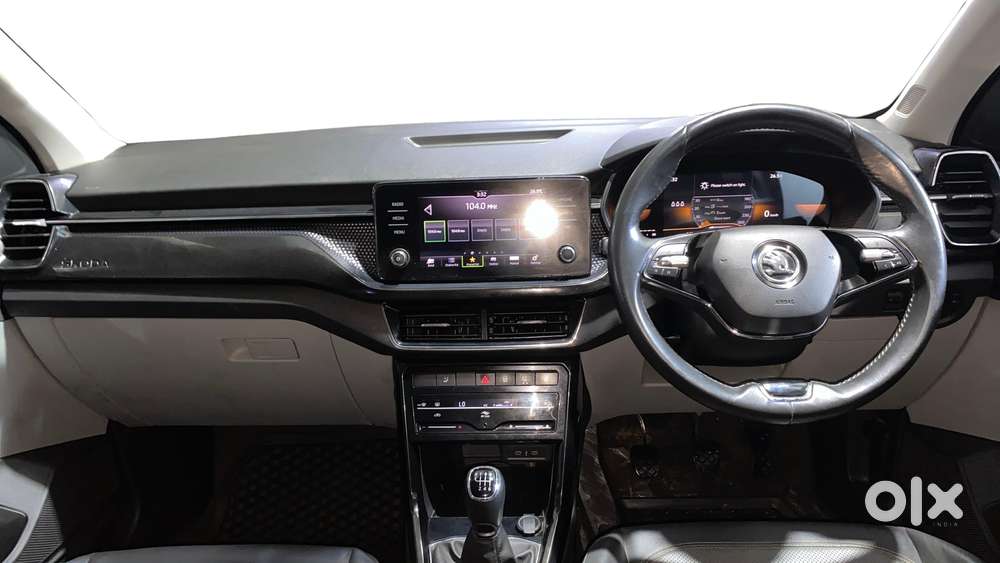 Skoda Kushaq 1.0 Tsi Style, 2023, Petrol