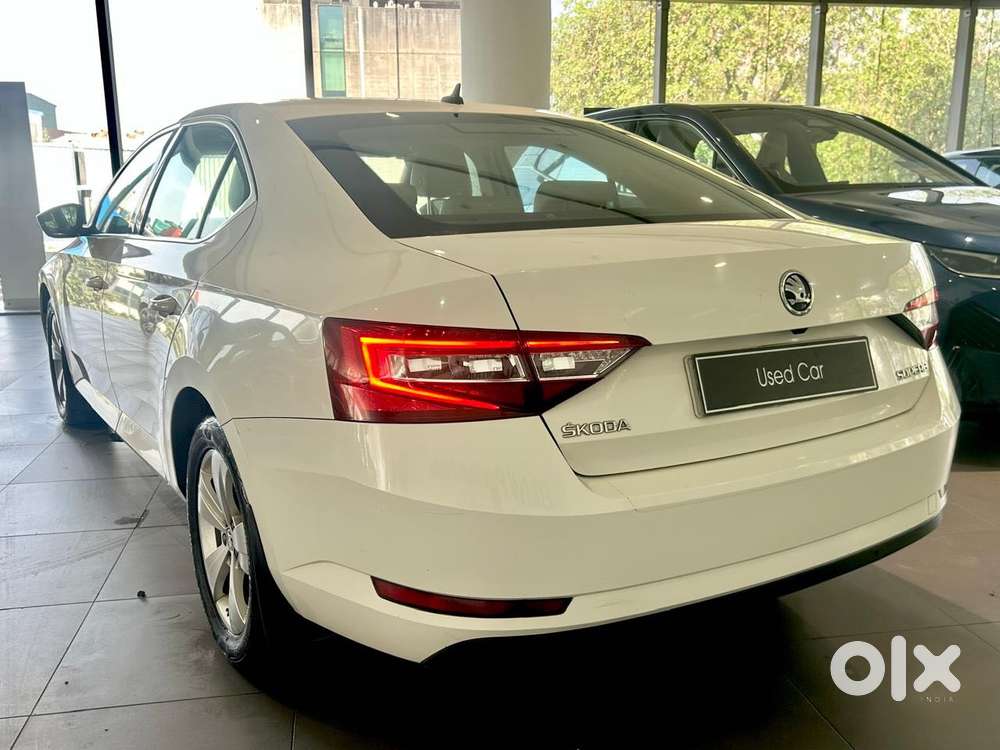 Skoda Superb Style 1.8 Tsi At, 2018, Petrol