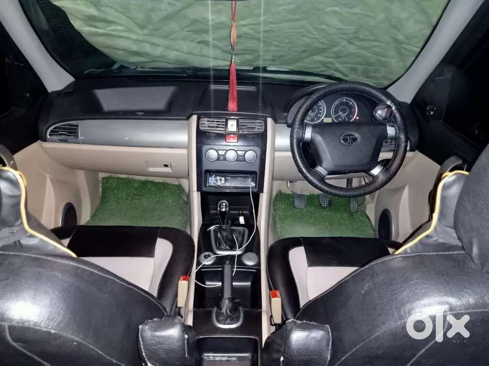 Tata Safari Storme 2013