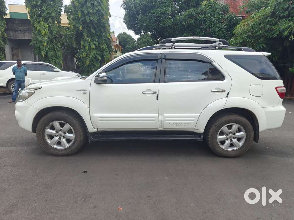 Toyota Fortuner 3.0 4x4 Manual, 2012, Diesel