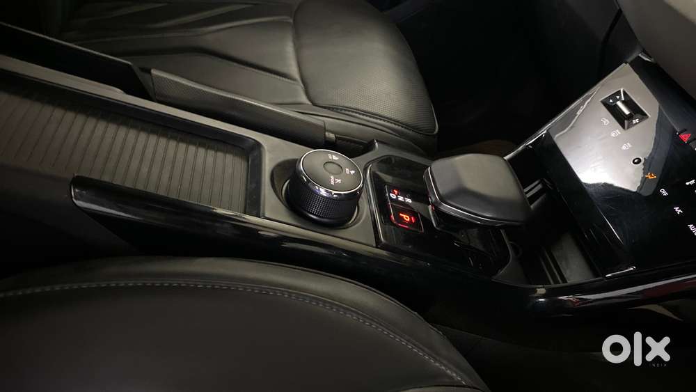 Tata Curvv Pure Plus 1.2 Revotron Petrol 7dca, 2024, Petrol
