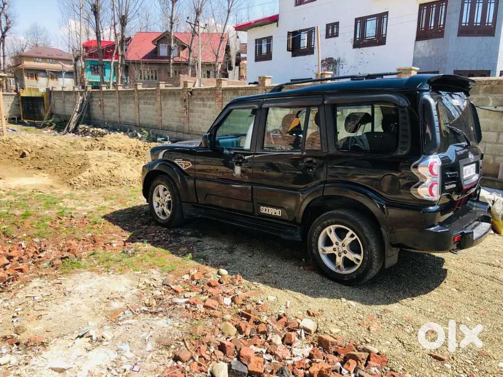 Black Beast Scorpio S10 In Top Notch Condition