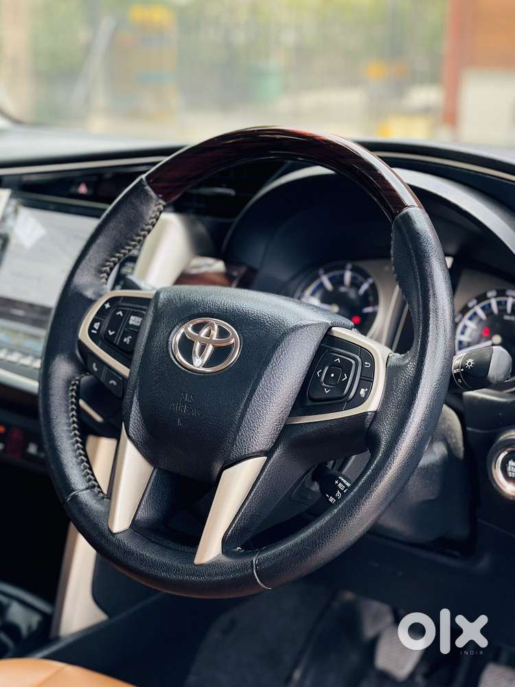 Toyota Innova Crysta 2.4 V, 2024, Diesel